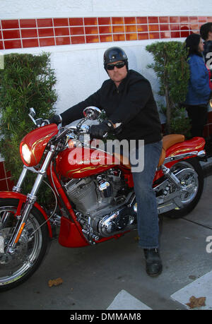 Nov. 10, 2002 - Los Angeles, California, Stati Uniti d'America - Robert Patrick..LOVE RIDE 19.GLENDALE HARLEY DAVIDSON AL LAGO CASTAIC, ca.10 NOVEMBRE 2002. NINA PROMMER/ 2002 K27065NP(Immagine di credito: © Globo foto/ZUMAPRESS.com) Foto Stock