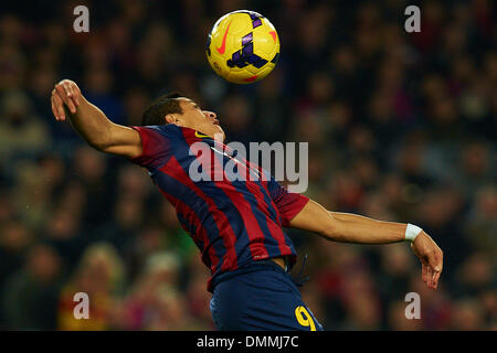 Barcellona, Spagna. Il 14 dicembre 2013. Alexis Sanchez (FC Barcelona), durante la Liga partita di calcio tra FC Barcelona e Villarreal CF, allo stadio Camp Nou a Barcellona, Spagna, Sabato, Dicembre 14, 2013. Foto: S.Lau Credito: dpa picture alliance/Alamy Live News Foto Stock