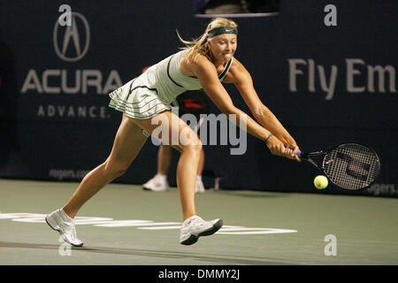 21 Agosto 2009: La partita andando ben oltre la mezzanotte della Russia Maria Sharapova sconfigge il polacco Agnieszka RADWANSKA in due set, durante i loro quarti di finale corrispondono a delle donne Rogers tennis Cup ha suonato presso il centro Rexall, York University di Toronto, ON. (Credito Immagine: © Southcreek globale/ZUMApress.com) Foto Stock