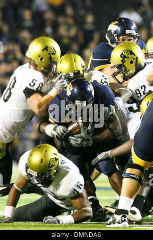 11 Settembre 2009: Toledo running back durante l'azione di gioco. Università di Colorado, della grande conferenza 12 - divisione nord, presso l'Università di Toledo, della Conferenza Mid-American, in Toledo Rocket's home opener della stagione 2009, nel vetro Bowl Stadium, a Toledo, Ohio. Toledo sconfitto Colorado da 54 a 38 stabilendo il record per il maggior numero di punti (92) ha segnato in vetro Foto Stock