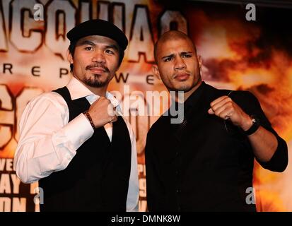 Sep 14, 2009 - Beverly Hills, in California, Stati Uniti d'America - MIGUEL COTTO nel corso di una conferenza stampa a Beverly Hills sulla sua prossima lotta con MANNY PACQUIAO per il mondo welterweight Championship il 14 novembre presso l'hotel MGM di Las Vegas. (Credito Immagine: Â© Gene Blevins/ZUMA Press) Foto Stock