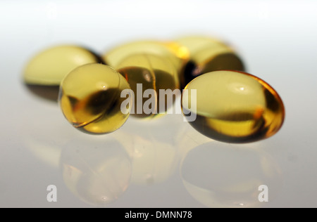 Omega 3 olio di pesce pillole Foto Stock
