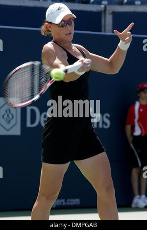 Agosto 21, 2009 - Toronto, Ontario, Canada - 21 August 2009: Australia Samantha STOSUR perso per la Russia Elena Dementieva in tre set a quarti di finale alla donna Rogers tennis Cup ha suonato presso il centro Rexall, York University di Toronto, ON. (Credito Immagine: © Steve Dormer Southcreek/Global/ZUMApress.com) Foto Stock