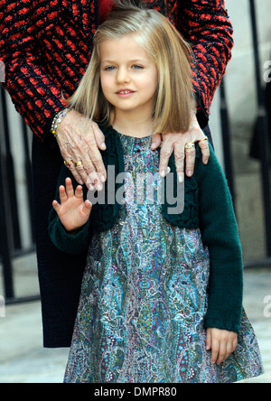 La famiglia reale spagnola nella cattedrale di Palma de Mallorca nella massa di Pasqua in 2012. Foto Stock