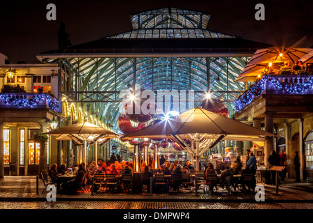 Cafe/ristorante, Covent Garden Piazza di Londra, Inghilterra Foto Stock