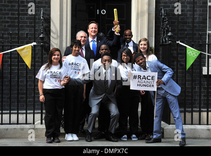 Il brasiliano Vice Presidente Michel Temer David Cameron Pele Mo Farah Haile Gebrselassie corsa contro la fame photocall tenutosi a Foto Stock