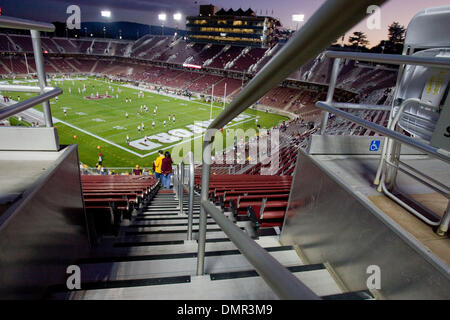 Ottobre 24, 2009 - Stanford, in California, Stati Uniti - 24 Ottobre 2009: dose complessiva di sabato presso la Stanford Stadium, favorire il campo. La Stanford Cardinali ha sconfitto la Arizona State Sun Devils 33-14. (Credito Immagine: © Konsta Goumenidis/Southcreek globale/ZUMApress.com) Foto Stock