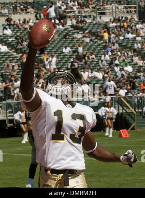 29 ago 2009 - Oakland, la California, Stati Uniti - Oakland Raiders vs New Orleans Saints presso Oakland-Alameda County Coliseum Sabato, Agosto 29, 2009, New Orleans Saints wide receiver asta Harper #13 celebra touchdown. (Credito Immagine: © Al Golub/ZUMApress.com) Foto Stock