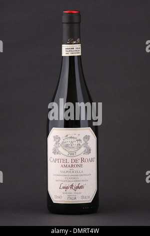 Una bottiglia di Vini italiani rossi, Capitel de' Roari 2007, Amarone della Valpolicella DOC Classico, Luigi Righetti, Italia Foto Stock