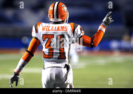 Bowling Green defensive back Roger Williams (31) punti alla Buffalo emarginare come egli è pronta per ricevere un secondo trimestre kick-off. Buffalo perso la partita a Bowling Green 30-29 martedì notte a UB Stadium di Buffalo, New York. (Credito Immagine: © Michael Johnson/Southcreek globale/ZUMApress.com) Foto Stock