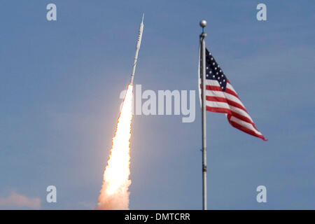 La NASA ha lanciato la Ares 1-X a razzo dalla piazzola di lancio 39B al Kennedy Space Center. (Credito Immagine: © Don Montague/Southcreek globale/ZUMApress.com) Foto Stock