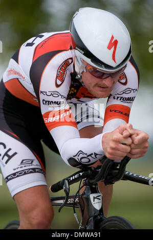 Sett. 07, 2009 - St. Louis, Missouri, Stati Uniti - Ciclista Floyd LANDIS compete nella prima tappa del Tour 2009 del Missouri a St. Louis, Missouri, Sett. 7, 2009. L'Unione Ciclistica Internazionale hanno avviato azioni legali contro Landis, fu spogliato del 2006 Tour de France titolo per il doping, oltre le accuse che lui ha fatto di larga diffusione per il miglioramento delle prestazioni del consumo di stupefacenti nelle cycli Foto Stock