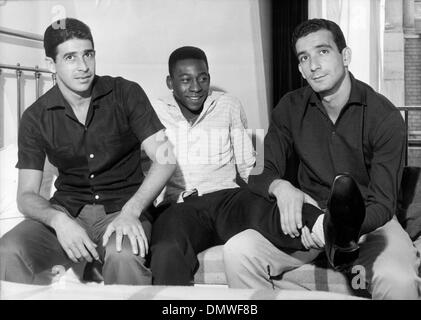 Jun 06, 1960; Paris, Francia; calcio brasiliano player EDSON NASCIMENTO 'PELE'. (Credito Immagine: © Keystone Pictures USA) Foto Stock