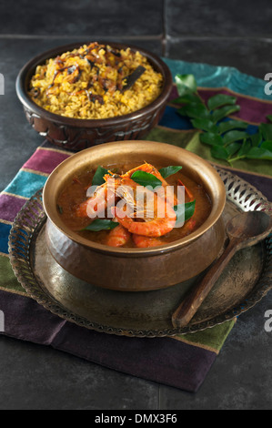 Gamberi Gamberi Patia Pathia. Parsee curry di pesce. India cibo. Foto Stock