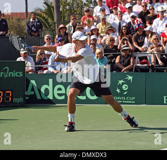 Feb 10, 2006; La Jolla, CA, Stati Uniti d'America; Andy RODDICK set finale del match al 2006 Coppa Davis a La Jolla Beach e Tennis Club a La Jolla, California. Credito: foto da John Hardick/ZUMA premere. (©) Copyright 2006 da John Hardick Foto Stock