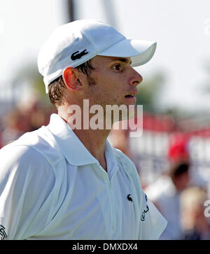 Feb 10, 2006; La Jolla, CA, Stati Uniti d'America; Andy RODDICK dopo aver perso la partita al 2006 Coppa Davis a La Jolla Beach e Tennis Club a La Jolla, California. Credito: foto da John Hardick/ZUMA premere. (©) Copyright 2006 da John Hardick Foto Stock