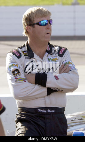 Oct 20, 2006; Martinsville, VA, Stati Uniti d'America; NASCAR Nextel Cup. Il pilota Sterling Marlin si qualifica per la metropolitana 500 a Martinsville Speedway situato in Martinsville, va il 20 ottobre. Credito: Foto di Jason Moore/ZUMA premere. (©) Copyright 2006 da Jason Moore Foto Stock