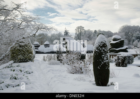 Crathes giardino nella neve Foto Stock