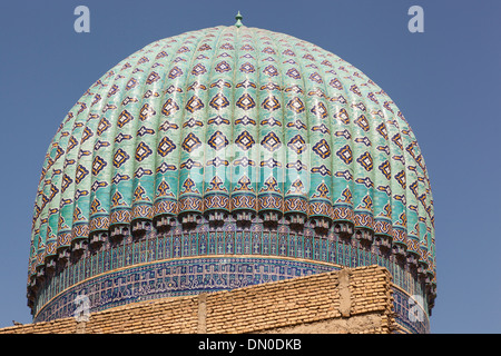 Una cupola di Bibi Khanym moschea, noto anche come Bibi Khanum moschea, Samarcanda, Uzbekistan Foto Stock