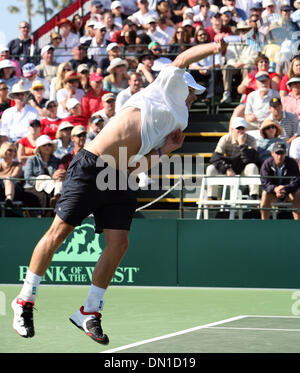 Feb 10, 2006; La Jolla, CA, Stati Uniti d'America; Andy RODDICK set finale del match al 2006 Coppa Davis a La Jolla Beach e Tennis Club a La Jolla, California. Credito: foto da John Hardick/ZUMA premere. (©) Copyright 2006 da John Hardick Foto Stock