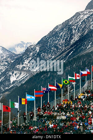 Feb 15, 2006; Torino, Italia; le alpi italiane sono visti dalla discesa posizione foto mercoledì 15 febbraio, 2006 durante la donna discese durante i XX Giochi Olimpici Invernali di Torino, Italia. Credito: Foto da W.L. /San Antonio Express-News /ZUMA premere. (©) Copyright 2006 by San Antonio Express-News Foto Stock