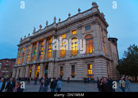 Palazzo Madama ospita il Museo Civico d'Arte Antica del Museo Archeologico Piazza Castello centrale di Torino Piemonte Italia Europa Foto Stock