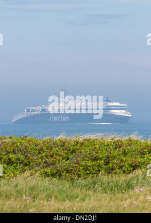 Una linea di colore classe SuperSpeed ro/pax ferry off Hirtshals. Foto Stock