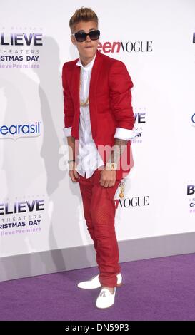 Los Angeles, California, USA. Xviii Dicembre 2013. Justin Bieber arriva a premiere per 'believe' a Los Angeles, CA 18 dicembre 2013 Credit: Sydney Alford/Alamy Live News Foto Stock