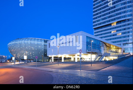 Atlantic Hotel Sail City, Casa Clima Bremerhaven 8° Est, centro conferenze, Havenwelten trimestre, Bremerhaven, Brema Foto Stock