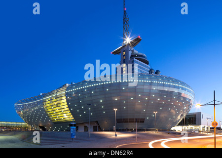 Casa Clima Bremerhaven 8° Est, Atlantic Hotel Sail City, Havenwelten trimestre, Bremerhaven, Brema, Germania Foto Stock