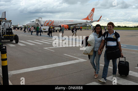 Cuiaba, Brasile. 12 Dic, 2013. L'"Aeroporto Internacional Marechal Rondon' Cuiaba, Brasile, 12 dicembre 2013. Cuiaba è una posizione per la Coppa del Mondo 2014 in Brasile. Foto: Marcus Brandt/dpa/Alamy Live News Foto Stock