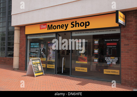 Il negozio di denaro in Queen Street, Wrexham, Clwyd, il Galles del nord Foto Stock