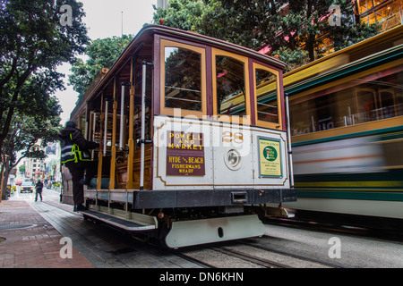 Funivie in Powell Street, San Francisco, California, Stati Uniti d'America Foto Stock