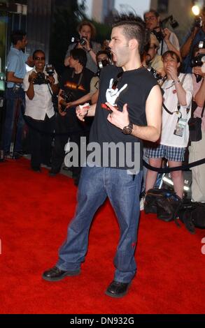 Apr. 17, 2002 - K24784AR: 4/17/02.Il NEW YORK premiere del film 'CHELSEA muri " AL CLEARVIEW CHELSEA WEST THEATRE, NYC..Guillermo Diaz. ANDREA RENAULT/ 2002.(D)(Immagine di credito: © Globo foto/ZUMAPRESS.com) Foto Stock