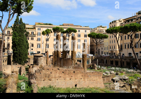 Tempio dedicato a Feronia. Un antico Italic Dea del raccolto, in Largo di Torre Argentina - Roma, Italia Foto Stock