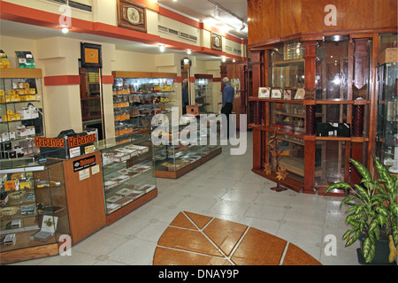 Cigar Shop, Hotel Nacional de Cuba, Calle 0, Vedado, Havana, Cuba, il Mare dei Caraibi e America centrale Foto Stock