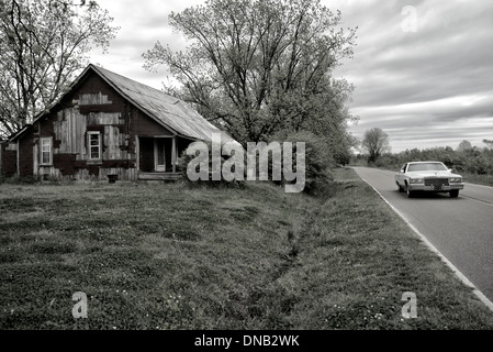 Le acque fangose shotgun shack in Mississippi USA Foto Stock