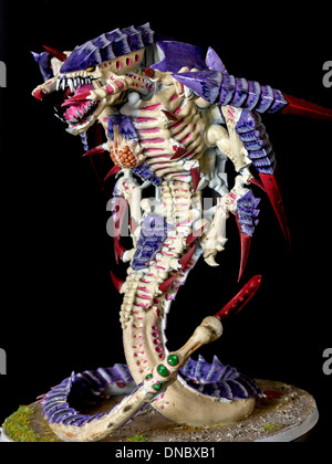 Trygon Tyranid Alien monster creatura Games Workshop dipinte a mano e Warhammer 40,000 modello Foto Stock