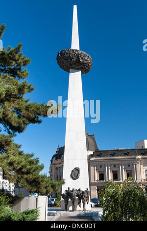 Il Memoriale di rinascita in Piazza della Rivoluzione a Bucarest, la capitale della Romania. Foto Stock