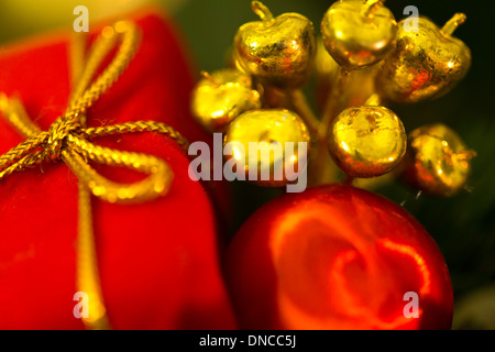 Addobbi per l'albero di Natale, England, Regno Unito Foto Stock