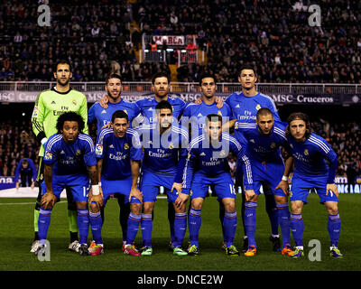 Valencia, Spagna. 22 Dic, 2013. Real Madrid squad pone prima della La Liga gioco tra Valencia e Real Madrid al Mestalla stadio, Valencia Credito: Azione Sport Plus/Alamy Live News Foto Stock