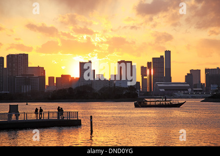 Giappone, Tokyo Tokyo Bay al tramonto Foto Stock