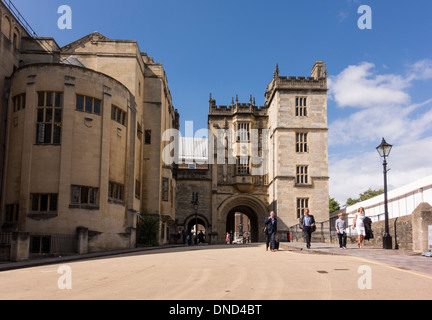 Abbey Gatehouse, Bristol Central Library, Bristol, Regno Unito Foto Stock