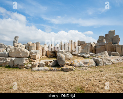 Una vista di Hagar Qim, un tempio megalitico complesso nel Sud di Malta. Foto Stock