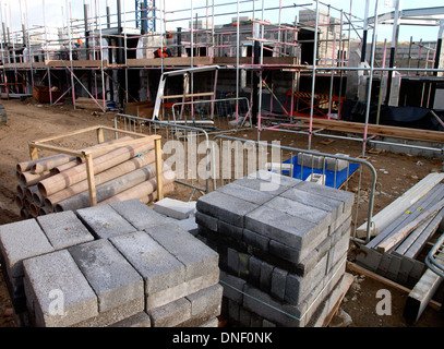 I blocchi di calcestruzzo su un sito di costruzione, Bude, Cornwall, Regno Unito Foto Stock