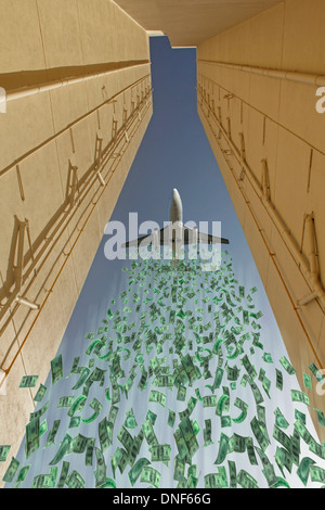 In aereo la caduta di denaro sulla città Foto Stock