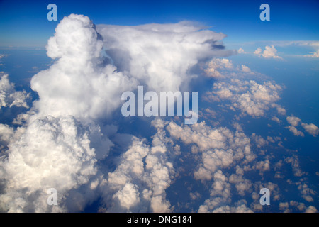 Charlotte North Carolina, a bordo, cabina passeggeri, a bordo, US Airways, da Miami, vista del sedile della finestra, vista aerea dall'alto, cielo, nuvole, atmosfera Foto Stock