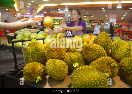 Pechino Cina, cinese, Guang an Men nei da Jie, Guanganmen Outer Street, Rainbow Center, centro, shopping shopper shopping negozi di vendita di mercato Foto Stock