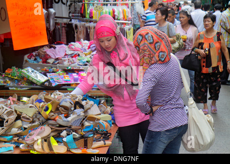 Hong Kong Cina,HK,Asia,Cinese,Orientale,Isola,North Point,Marble Street Market,shopping shopper shopping shopping negozi mercati mercato acquisti selli Foto Stock