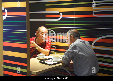 Hong Kong Cina, Hong Kong, Asia, cinese, orientale, isola, Fortezza Hill, King's Road, McDonald's, hamburger, hamburger, fast food, ristoranti, ristoranti, caffè c Foto Stock